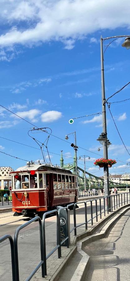 Cedar Inn Budapest - Palace District Экстерьер фото