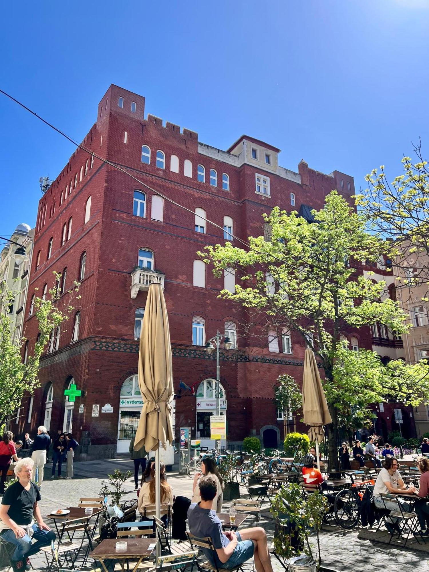 Cedar Inn Budapest - Palace District Экстерьер фото